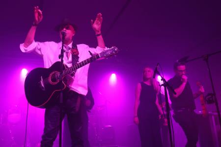 CERKNIŠKA NOČ KONCERT VLADO KRESLIN IN MALI BOGOVI 14 FOTO LJUBO VUKELIČ